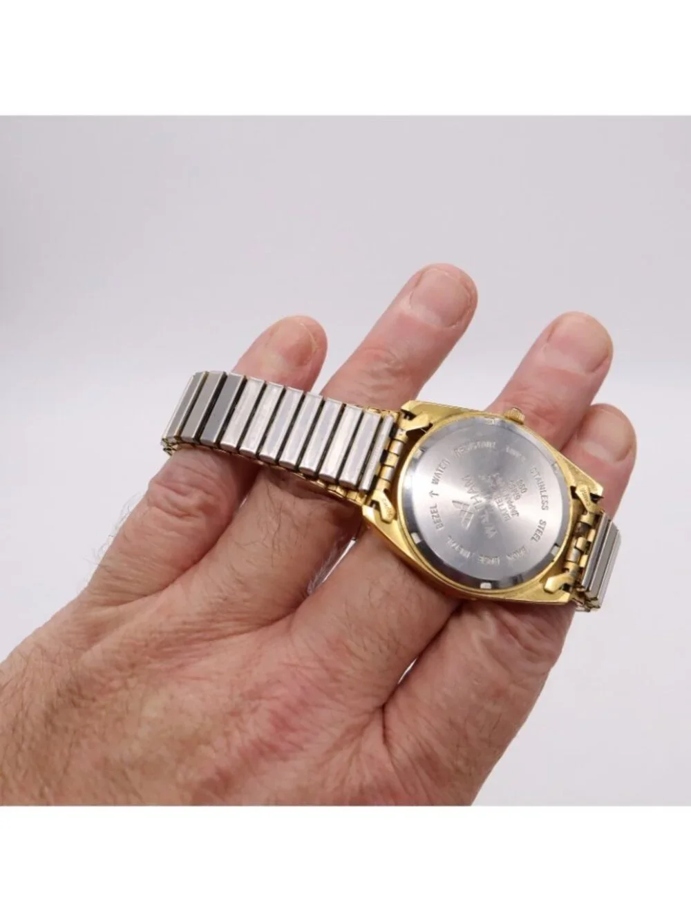 Waltham Day Date President Watch Fluted Bezel Vintage Quartz 6M55 Mens Gold Tone